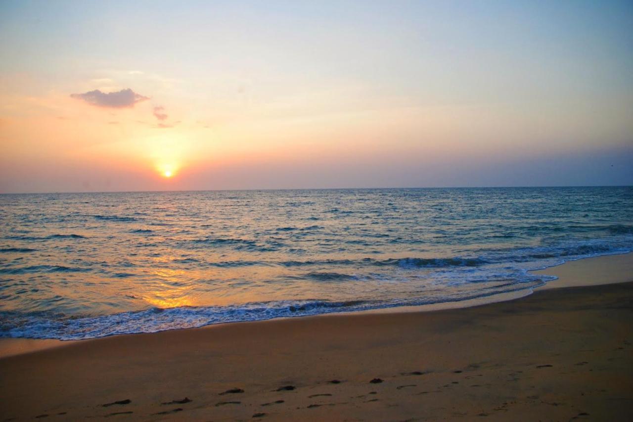 Khomba Beach House Alankuda Luaran gambar